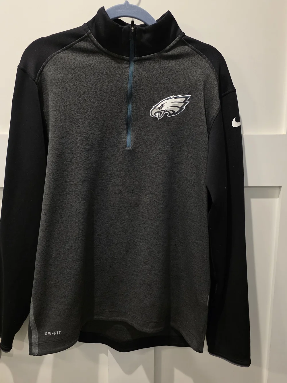Nike Philadelphia Eagles Gray & Black Dri-FIT Quarter-Zip Pullover